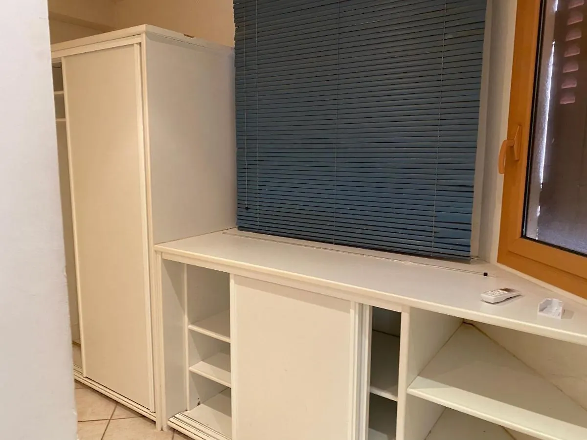 Appartement Clos Armand, tout à pieds, Clim, wifi, parking à Bandol 0*,