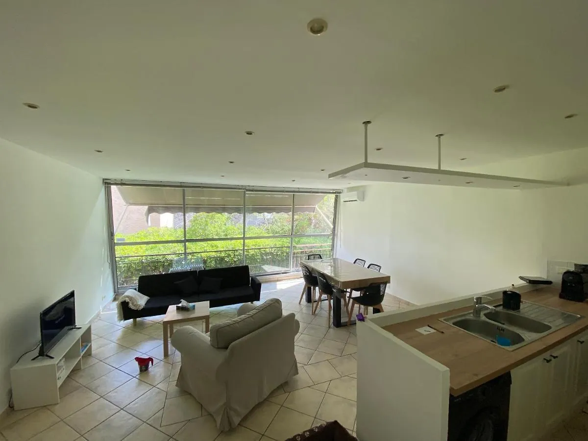 Appartement Clos Armand, tout à pieds, Clim, wifi, parking à Bandol