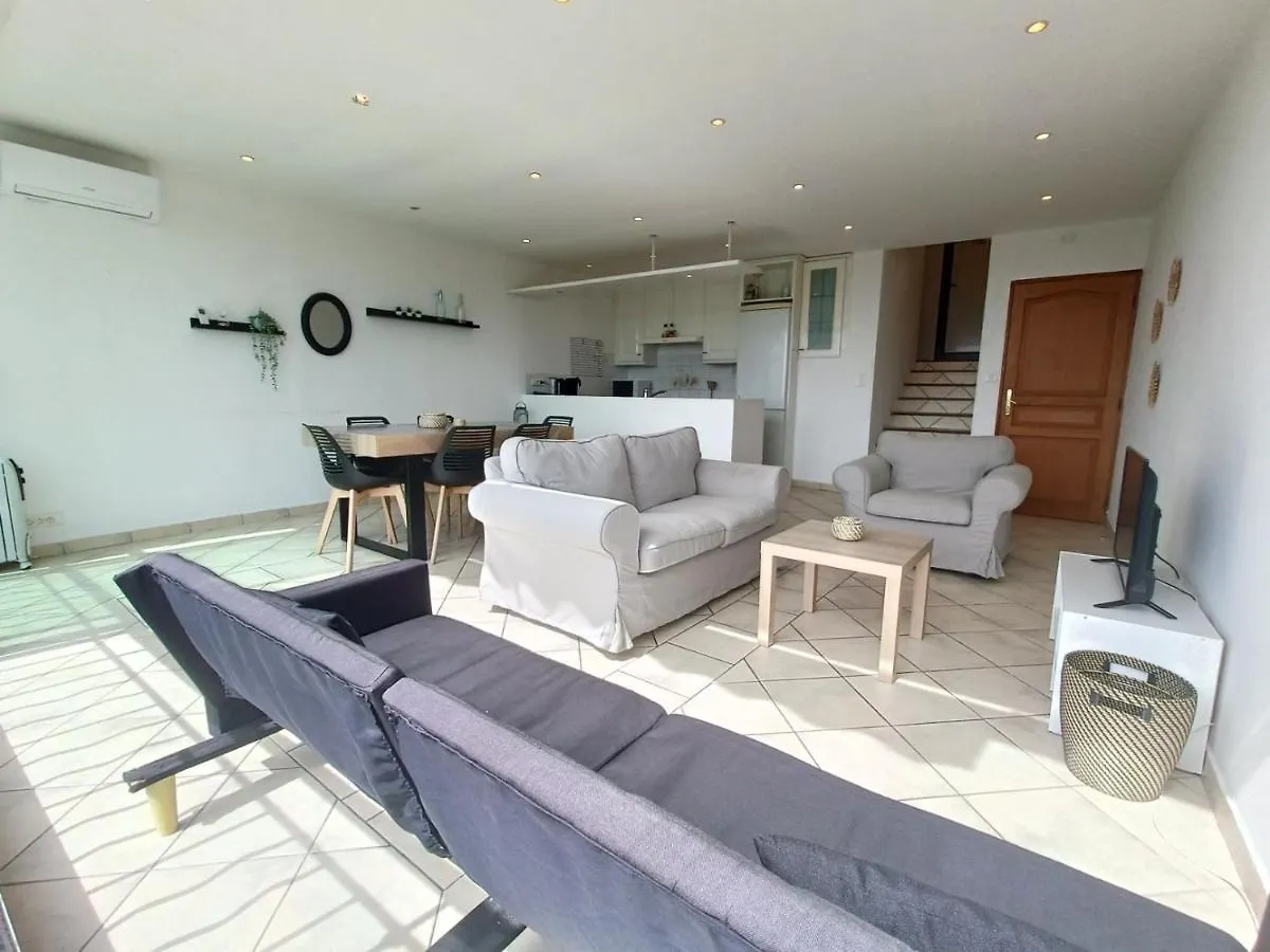 Appartement Clos Armand, tout à pieds, Clim, wifi, parking à Bandol