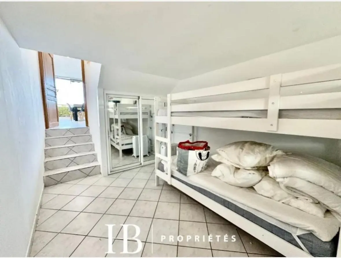 Appartement Clos Armand, tout à pieds, Clim, wifi, parking à Bandol France