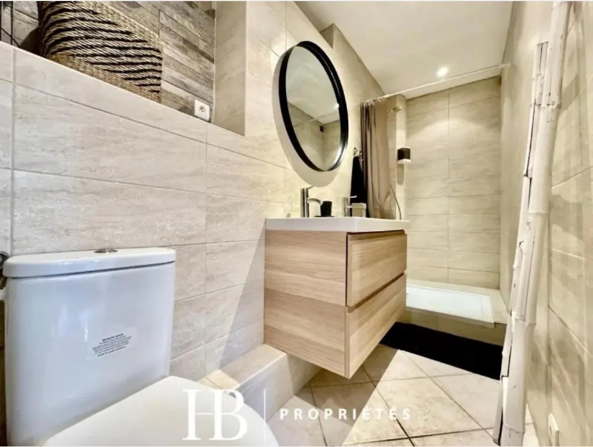 Appartement Clos Armand, tout à pieds, Clim, wifi, parking à Bandol