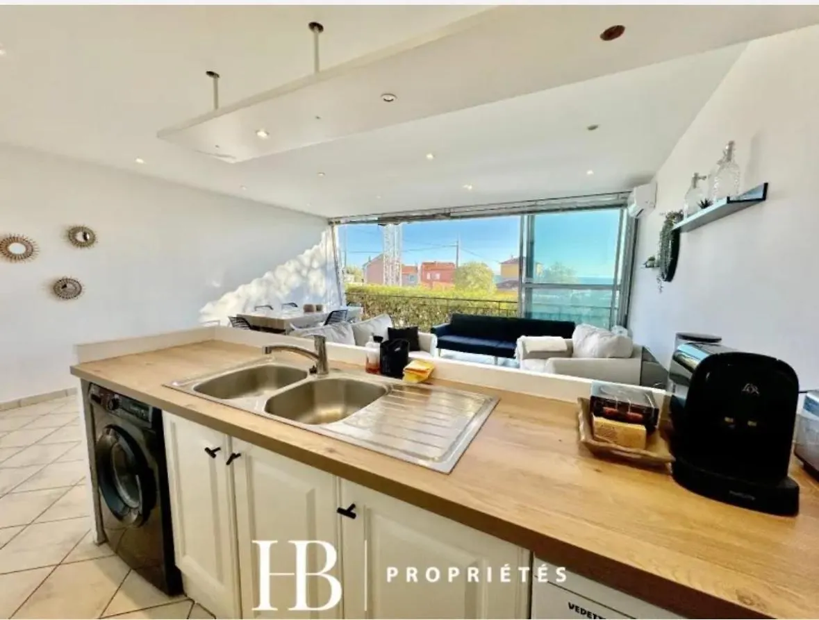 Appartement Clos Armand, tout à pieds, Clim, wifi, parking à Bandol France